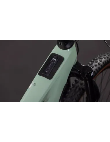 Cube stereo hybrid one44 race